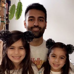 Meet your Posher, Abraham